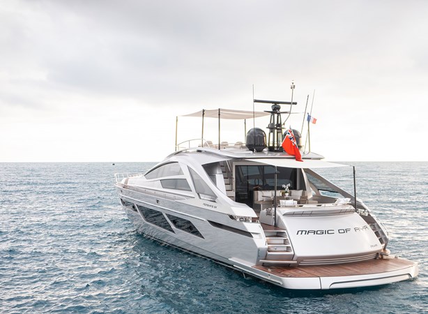 2021 Pershing 9X - Magic of Ayr - Stern