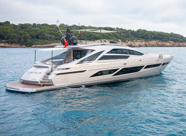 2021 Pershing 9X - Magic of Ayr - Hull Profile