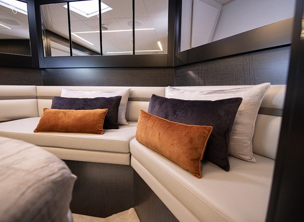 2021 Pershing 9X - Magic of Ayr - VIP Cabin