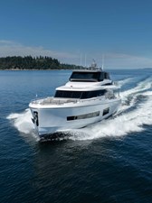 Horizon V68 / NOW AVAILABLE  1 Horizon V68-Hull 12 running across the sound.