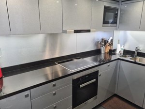 HALWA 8 M/Y HALWA_Sunseeker 95_Galley