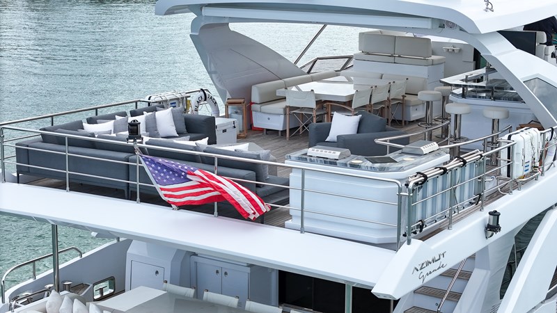 95' Azimut _ Drone-19