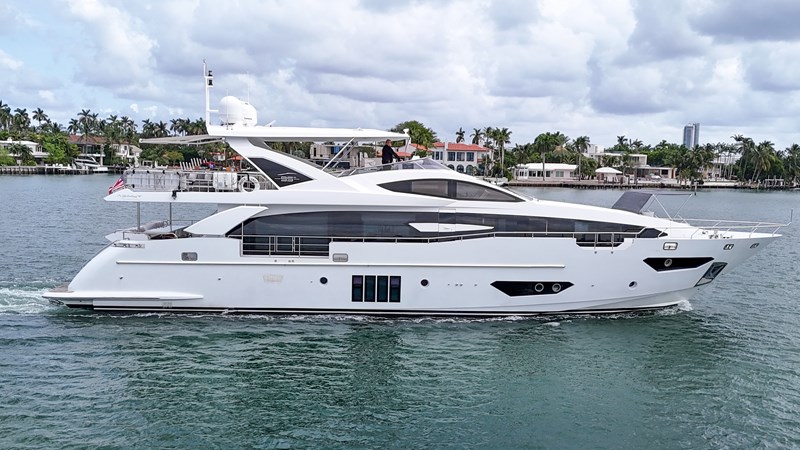 95' Azimut _ Drone-32
