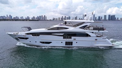 95' Azimut _ Drone-26