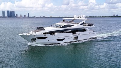 95' Azimut _ Drone-28