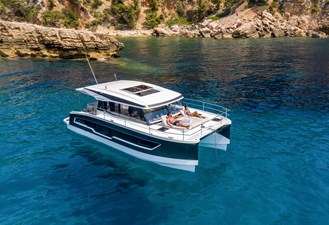 “Suay” (Fountaine Pajot MY4.S) 0
