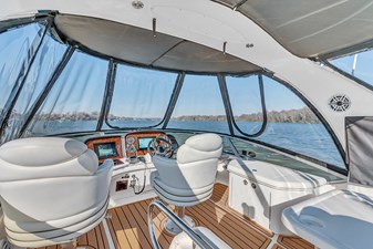 BEATS WORKIN' VI 16 Helm Station