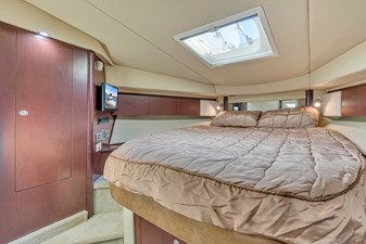 BEATS WORKIN' VI 29 Master Stateroom
