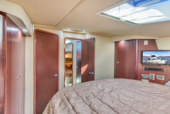 BEATS WORKIN' VI 31 Entertainment Center in the Master Stateroom
