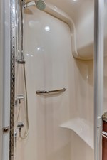 BEATS WORKIN' VI 39 Guest Shower