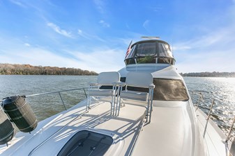 BEATS WORKIN' VI 50 Foredeck