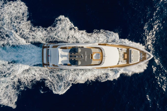 THE YACHT -CL NAVETTA 33 (3)