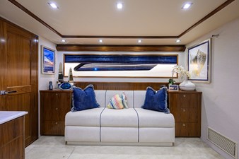 CHINA TIME 14 Master Stateroom