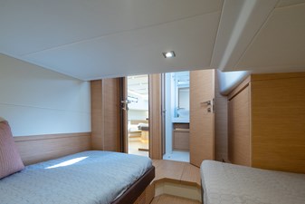 M/Y IDA 19