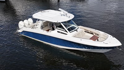35 ft 2020 Boston Whaler 350 Realm, Yacht Kings 4 
