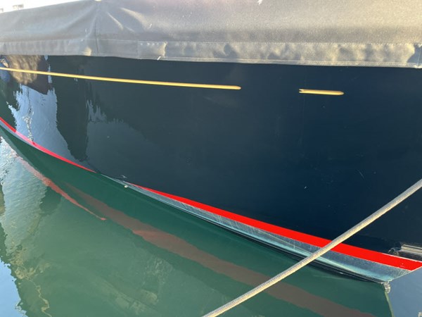 Shiny hull