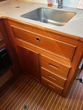 LIO KAI 22 Galley sink
