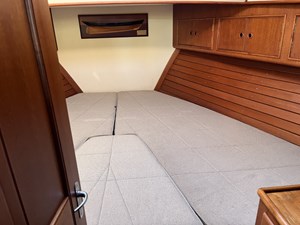 LIO KAI 24 V berth