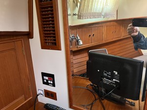 LIO KAI 32 V berth bulkhead