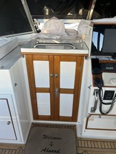 LIO KAI 50 Companionway
