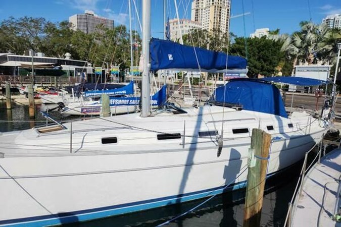 2005 BENETEAU CYCLADES 43