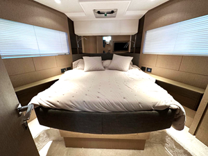 Ferretti Yachts 500 18 