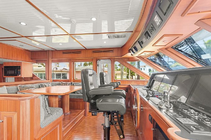 MAIN DECK PILOTHOUSE