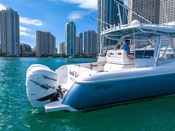 40' Intrepid _ Drone-10