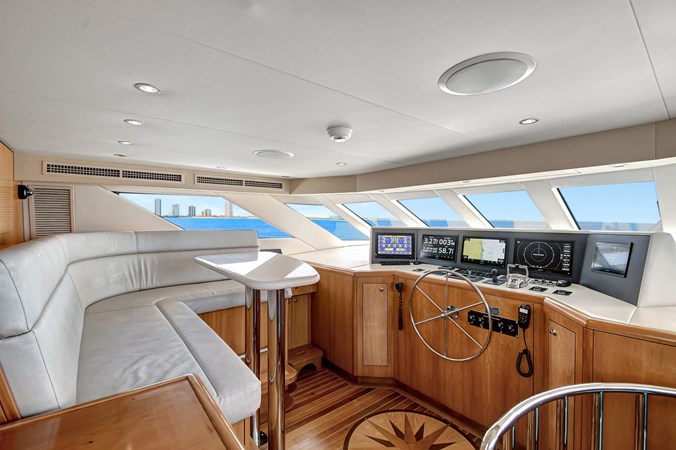 018 Main Deck  Pilothouse 01