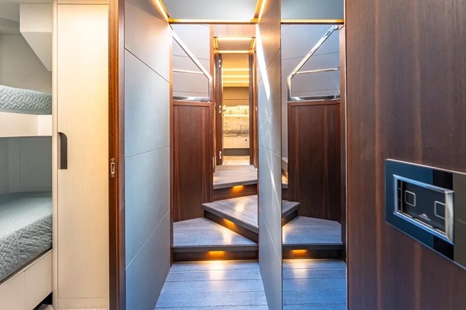 2023-astondoa-66-flybridge-power-9648912-20250107082750931-1_XLARGE Large