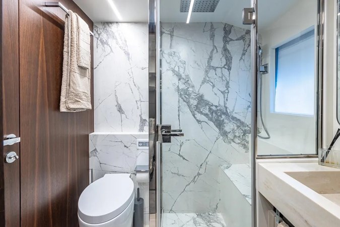 2023-astondoa-66-flybridge-power-9648912-20250107082802351-1_XLARGE Large