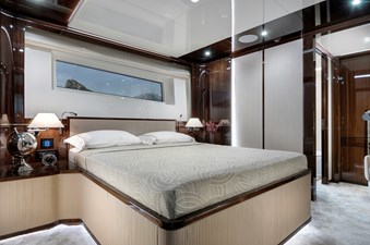 LAZZARA 100 UHV 19 Lower Deck Double Guest Stateroom Aft