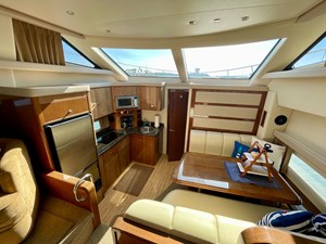 2007 Carver 43 Motor Yacht 9 