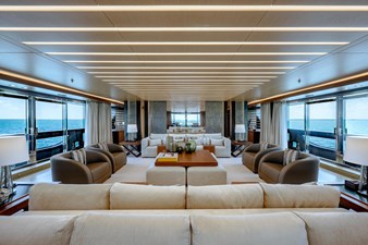 UTOPIA IV 10 Main Salon