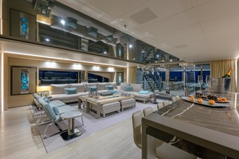 UTOPIA IV 34 Skylounge