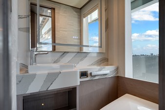 Ocean Alexander 37L 43 Ocean Alexander 37L 2025 OCEAN ALEXANDER 37L Motor Yacht Yacht MLS #441899 43