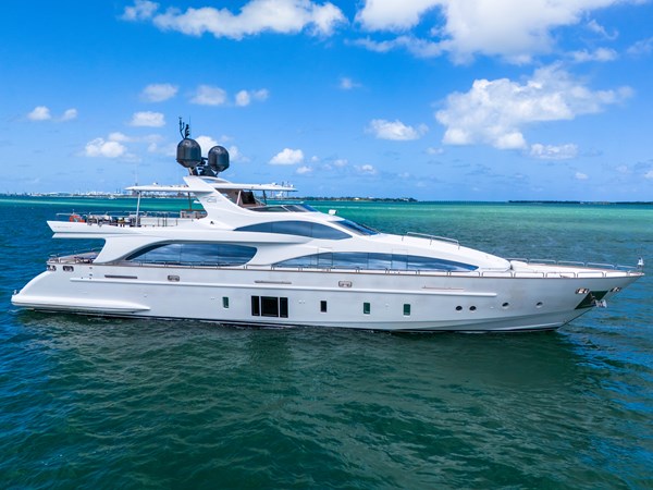 105' Azimut _ Drone-2