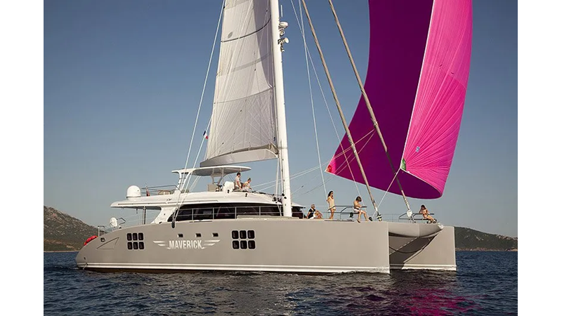 MAVERICK - Sunreef 70 - profile