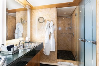 VIBRANCE 22 VIBRANCE 2004 AMELS  Motor Yacht Yacht MLS #442165 22