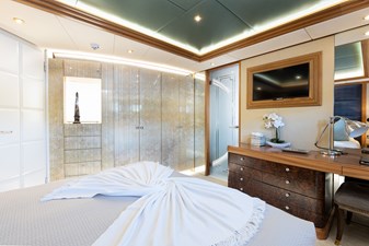 VIBRANCE 21 VIBRANCE 2004 AMELS  Motor Yacht Yacht MLS #442165 21