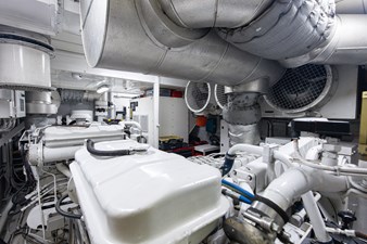 VIBRANCE 42 VIBRANCE 2004 AMELS  Motor Yacht Yacht MLS #442165 42