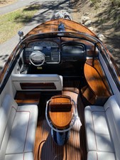 Chinkapin 2016 RIVA YACHT Aquariva Super Day Cruiser Yacht MLS #442318 3