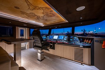 CHECKED OUT 23 Pilothouse