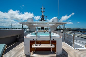 CHECKED OUT 33 Sundeck Jacuzzi