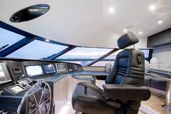 HANNAH 22 Pilothouse Helm