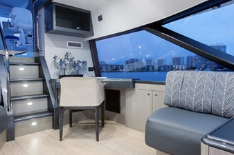 HANNAH 24 Pilothouse Desk