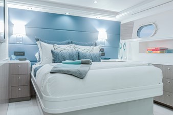 HANNAH 33 Guest Stateroom - Port
