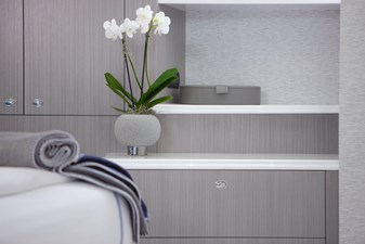 HANNAH 41 VIP Stateroom