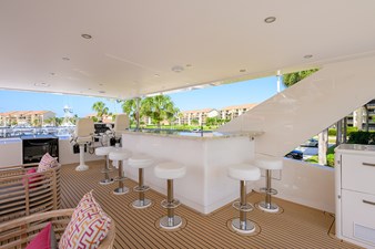 RISK TAKER 38 Flybridge