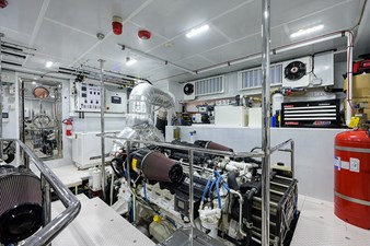 RISK TAKER 44 Engine Room